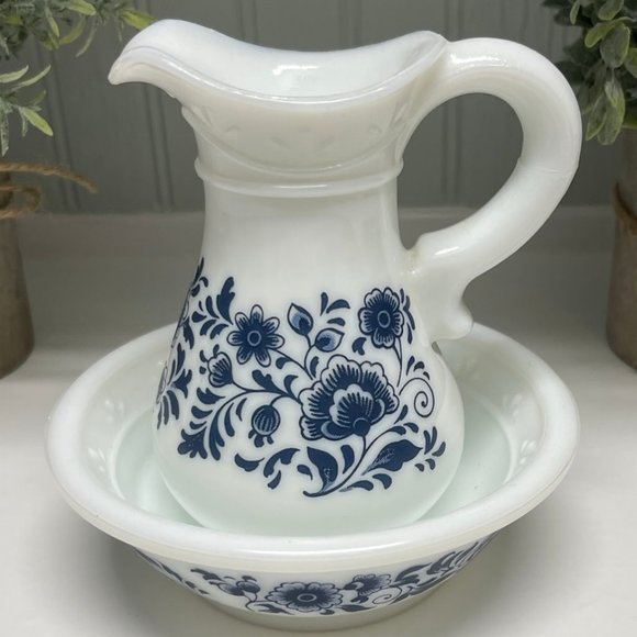 Avon Other - Vintage AVON Skin-So-Soft Delft Blue Bath Oil Bowl & Pitcher Set 1970's